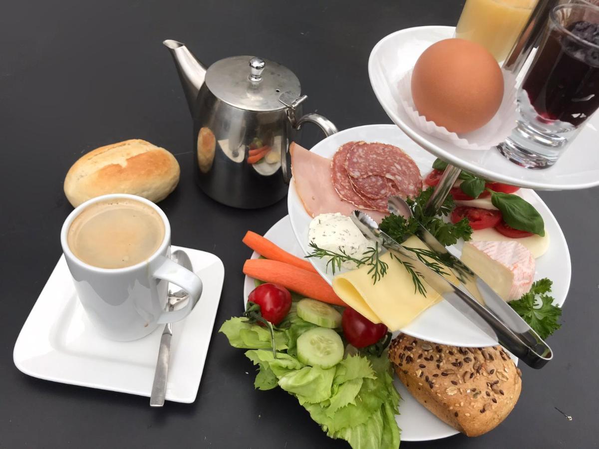 Hotel Gleis 3Viertel جينا المظهر الخارجي الصورة
